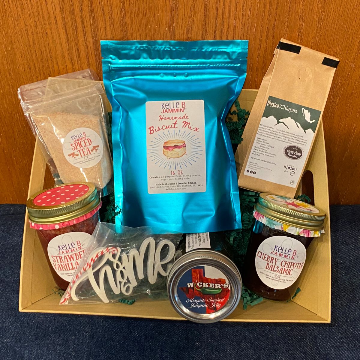 Cotter Key Farms, Lubbock, Texas, Out West Mercantile, Pecan Ridge, Slaton, Texas, Bakery, Gift Shop, Salsas, Sauces, Jams, Gift Items, Near Lubbock, Soup Mix, Viola's Vittles, Gift Baskets, Beef Jerky